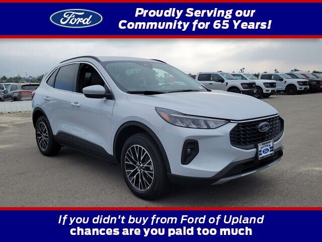 2025 Ford Escape Plug-In Hybrid Base