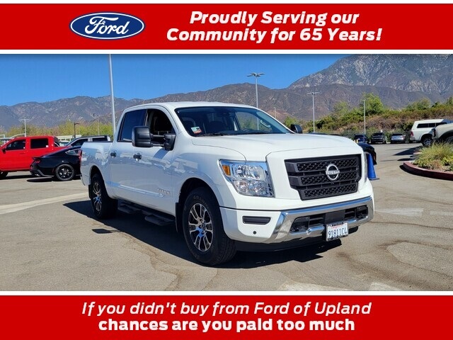 2024 Nissan Titan SV