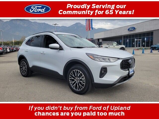 2025 Ford Escape Plug-In Hybrid Base