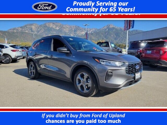 2025 Ford Escape Hybrid ST-Line