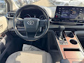 2022 Toyota Sienna LE