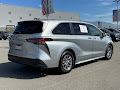 2022 Toyota Sienna LE