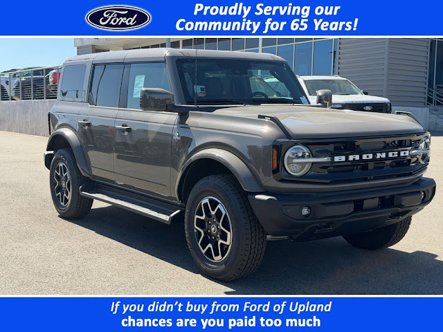 2026 Ford Bronco Outer Banks
