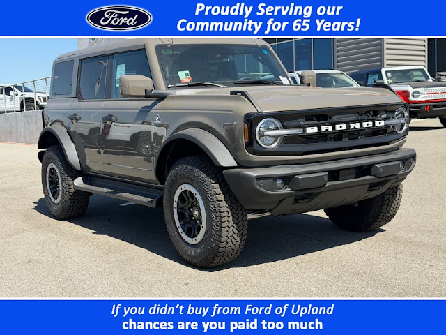 2026 Ford Bronco Outer Banks