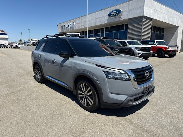 2022 Nissan Pathfinder Platinum