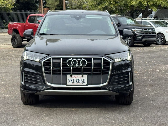 2024 Audi Q7 45 Premium Plus