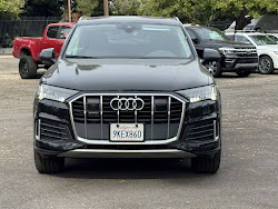 2024 Audi Q7 45 Premium Plus