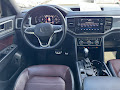 2022 Volkswagen Atlas Cross Sport 3.6L V6 SEL Premium R-Line